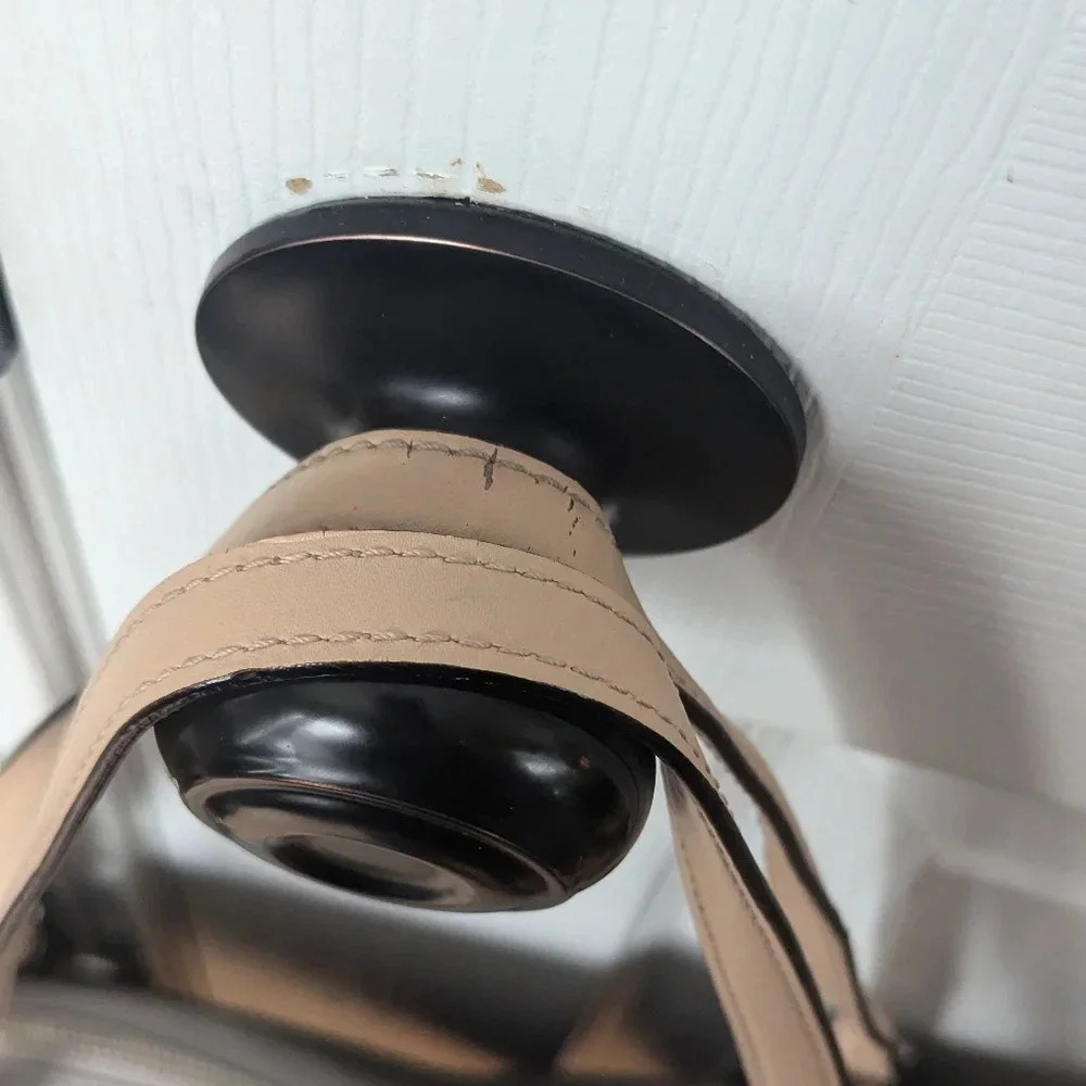 Authentic Michael Kors Jet Set Leather Tote - image 4